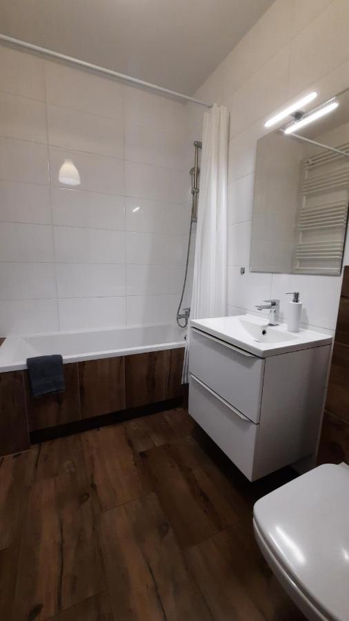 Ursa - Wygodny Apartament I Bezplatny Parking Na Miejscu Leilighet Warszawa Eksteriør bilde