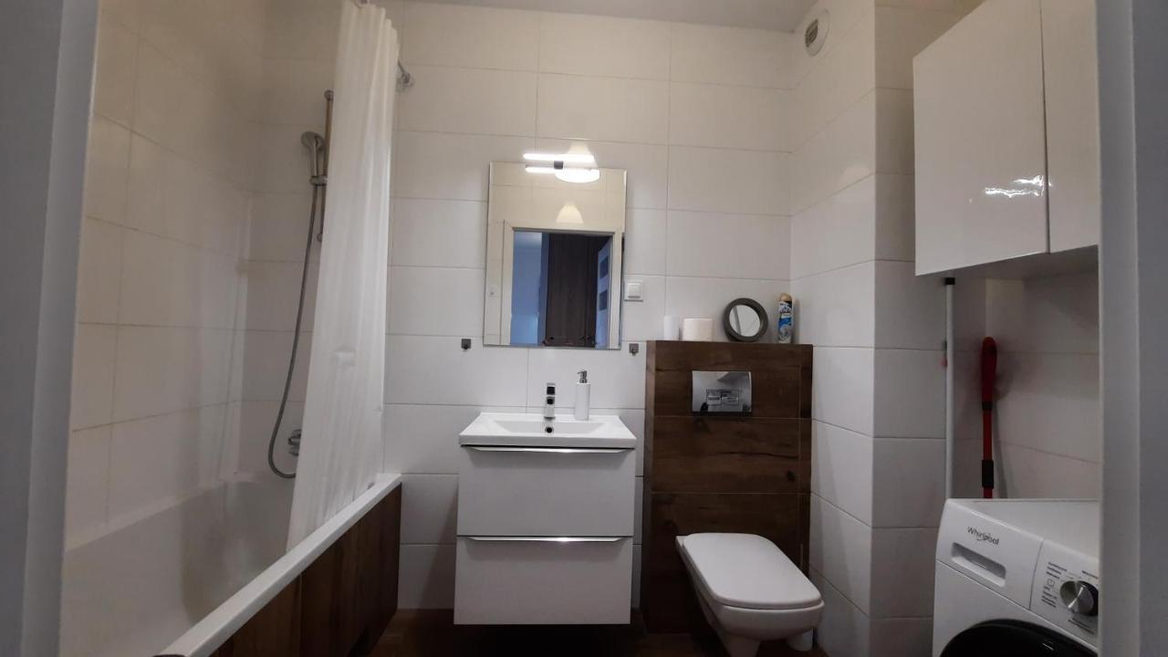Ursa - Wygodny Apartament I Bezplatny Parking Na Miejscu Leilighet Warszawa Eksteriør bilde