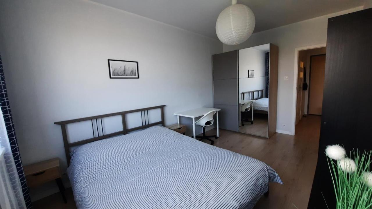 Ursa - Wygodny Apartament I Bezplatny Parking Na Miejscu Leilighet Warszawa Eksteriør bilde